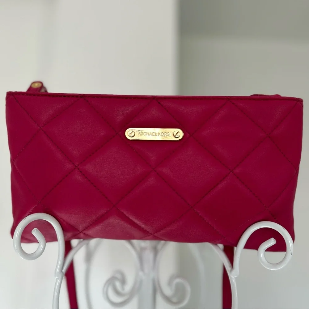 Michael Kors pink B1203 shoulder bag. - Picture 9 of 14